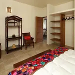 Casa Sayulita, MISTIKA