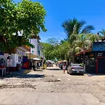 Sayulita Beach House Hotel