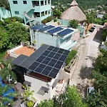 Casa Barefoot Private 2Br Vacation Home