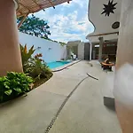Villa Del Pez