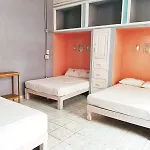 Riad Lola