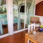 Sayulita Central Hotel