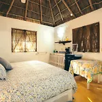 Junto Al Rio Bungalows & Suites