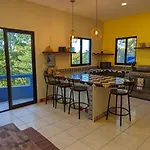 Spectacular 2Br With Amazing Rooftop Patio And Ocean Views
