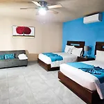 Pacific Inn Hotel
