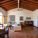 Casa Nainoa - Home With Pool & Rooftop Palapa