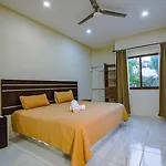 Hotel y Suites Los Encantos