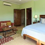 Villas Piedra Blanca