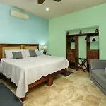 Villas Piedra Blanca