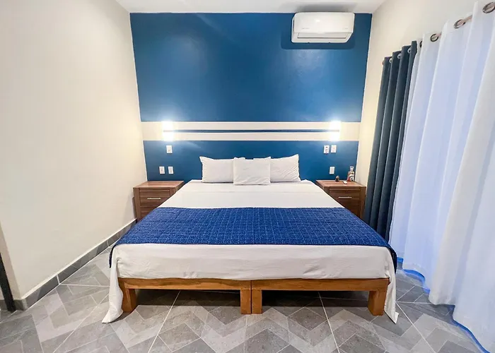 Casa Caracol, Prime Location, Pristine, Newly Renovated