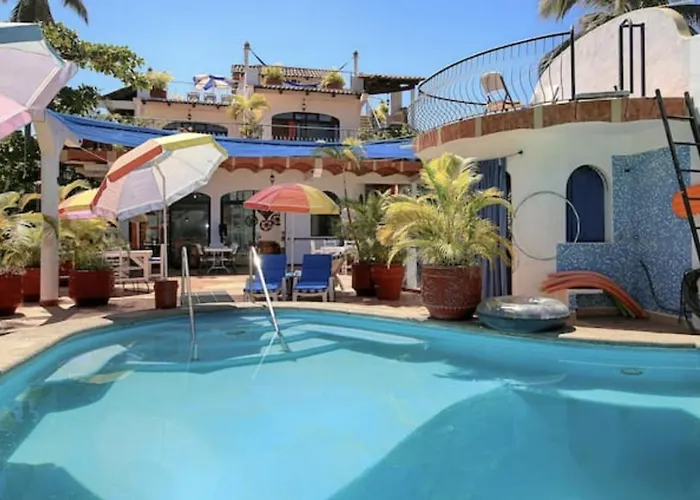 Villas Del Corazon - Iguana