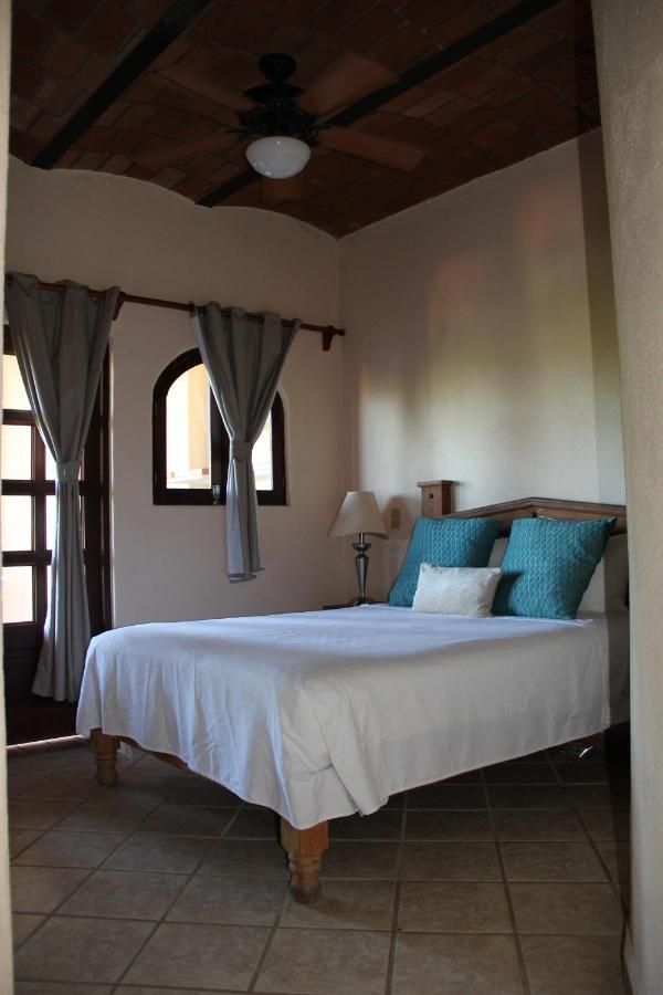 Vista Hotel 2*
