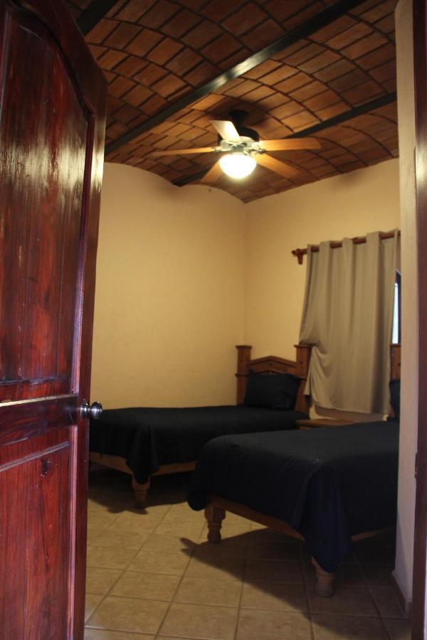 Vista Hotel 2*