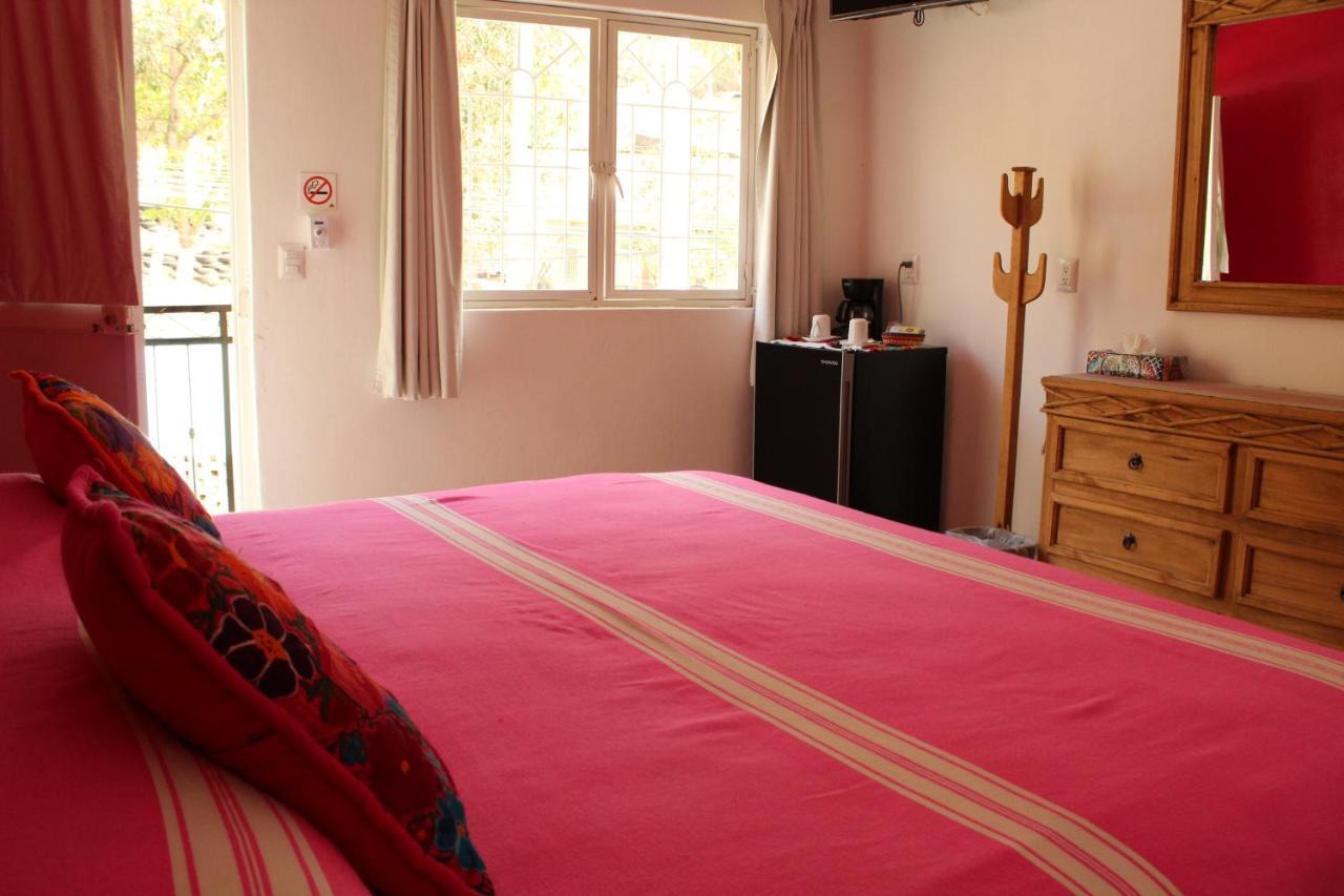 Hotel Colores *