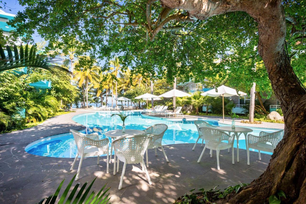 Hotel Azulpitaya Front In