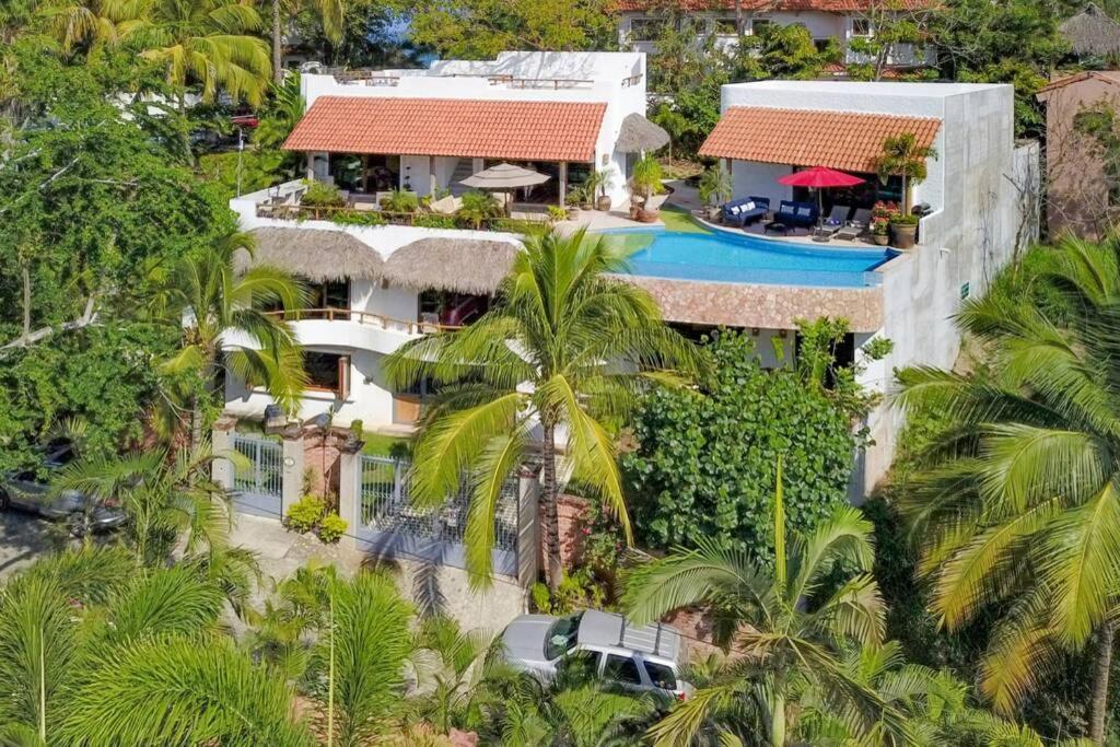 Kiwi. Huge Pool, Steps To Town N Beach. 6 Brm 7.5 Bth 3 Kcn Sayulita