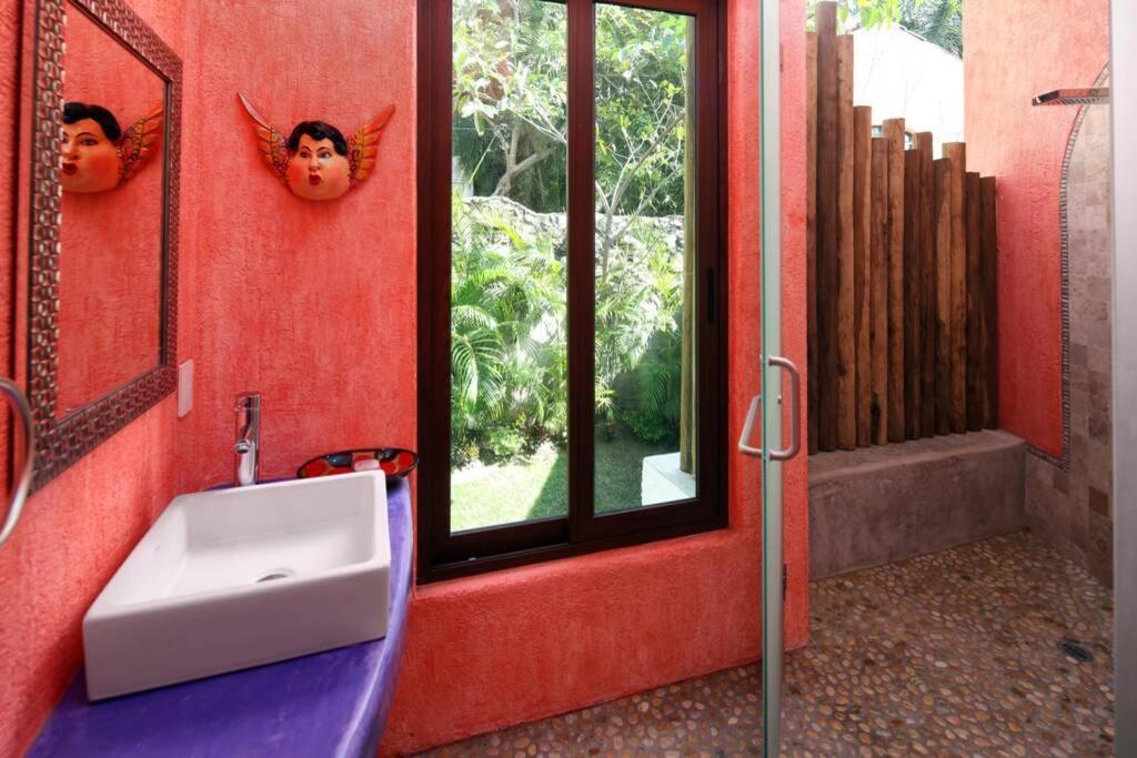 Lodge Kiwi. Huge Pool, Steps To Town N Beach. 6 Brm 7.5 Bth 3 Kcn Sayulita