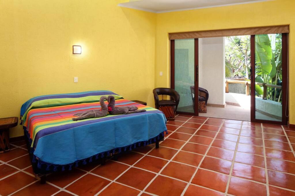 Lodge Kiwi. Huge Pool, Steps To Town N Beach. 6 Brm 7.5 Bth 3 Kcn Sayulita