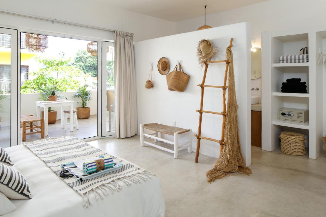 El 55 Stylish Couple Getaway Rooftop Pool Apartment