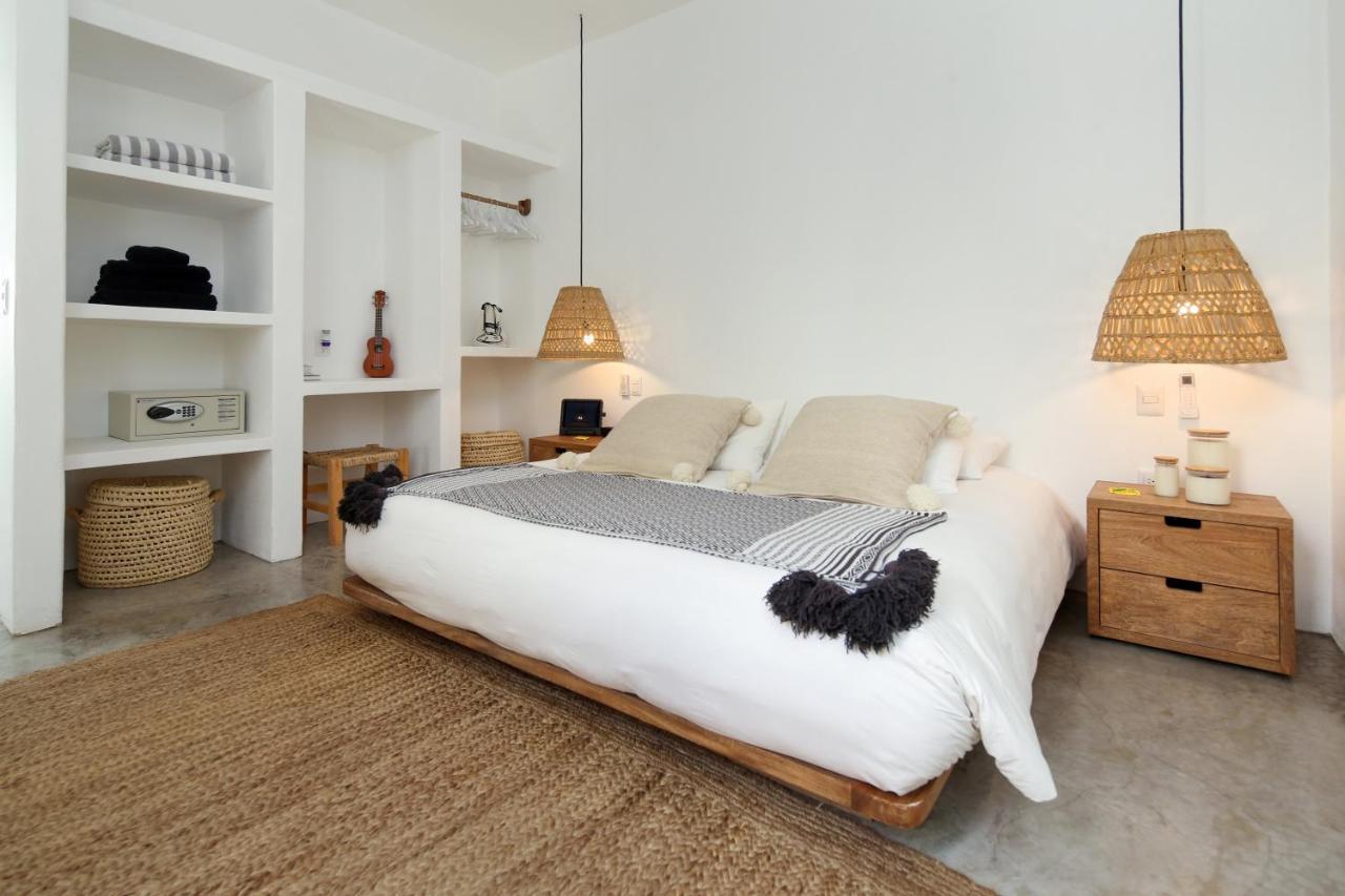 El 55 Stylish Couple Getaway Rooftop Pool Apartment