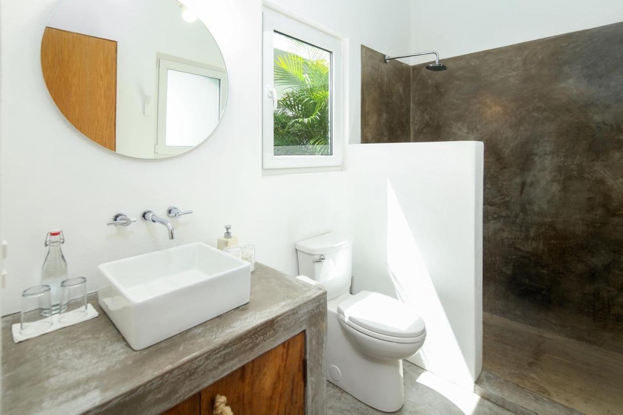 El 55 Stylish Couple Getaway Rooftop Pool Apartment