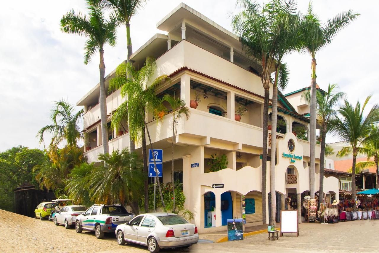 Sayulita Central Hotel 3*