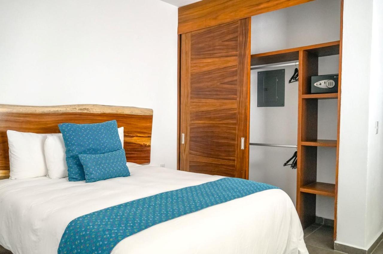 Hotel Ysuri - Beachfront 5*