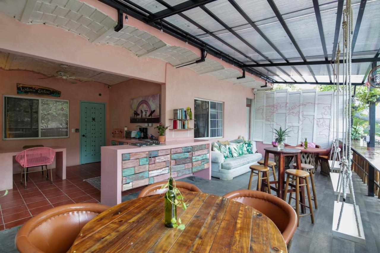 My Sisters House - Female Only Hostal Sayulita