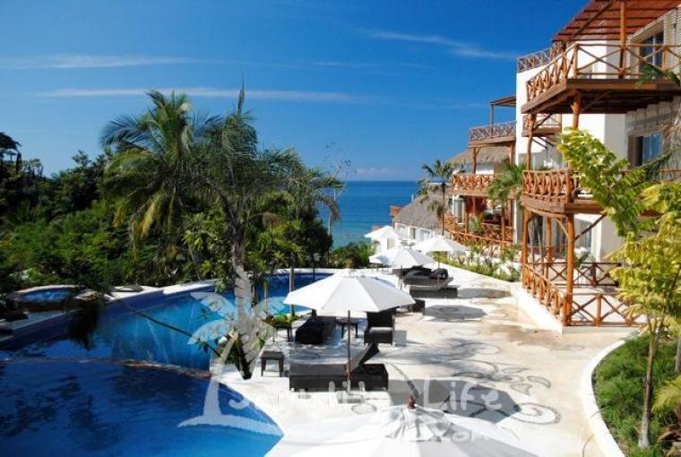 Pajaro De Fuego, Chelsea's Luxury Units *