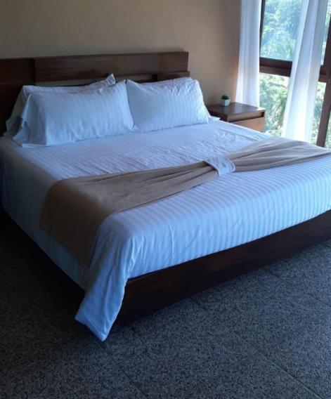 Pacific Beach House 4*