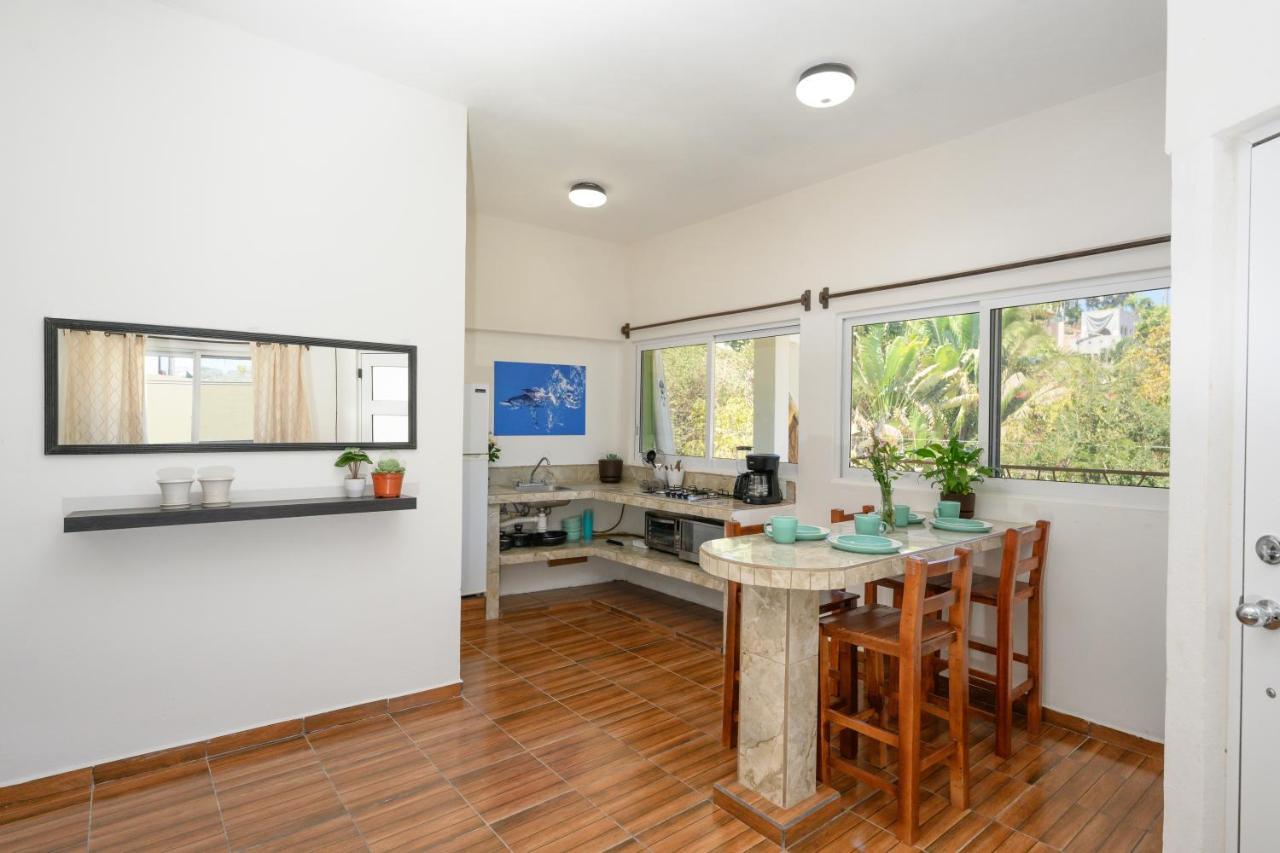New Two Bedroom In Great Location Near Everything Apartment