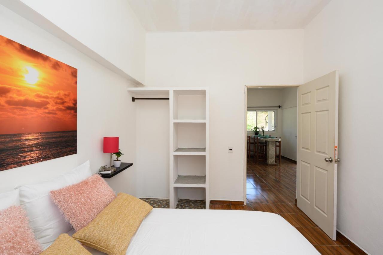 New Two Bedroom In Great Location Near Everything