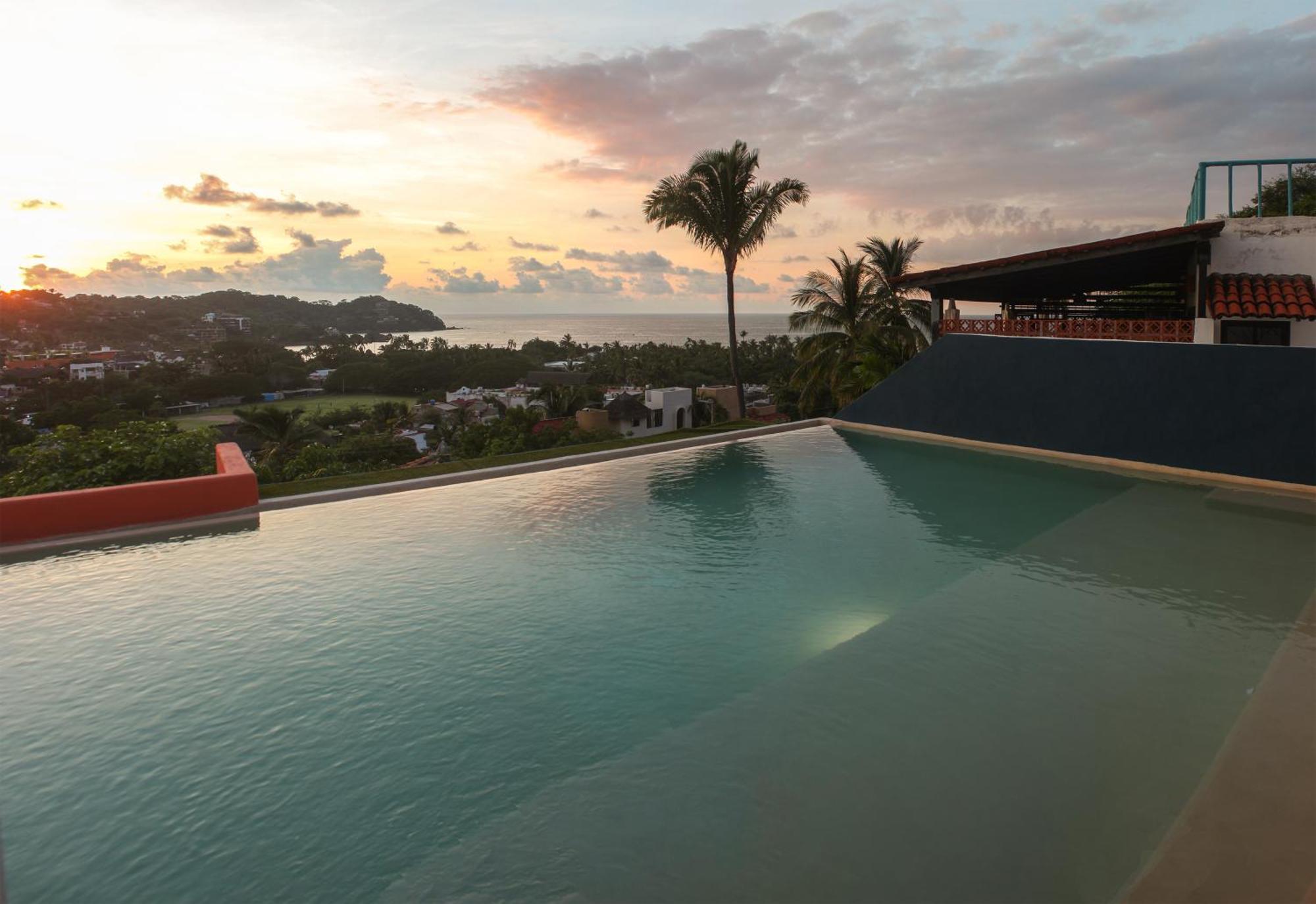 Corales Hotel 4*