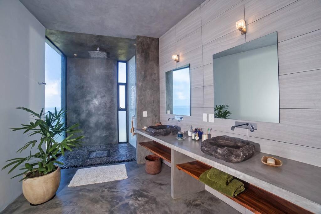 Surya -6 Bdrm, Breathtaking Ocean View, Pool * Sayulita