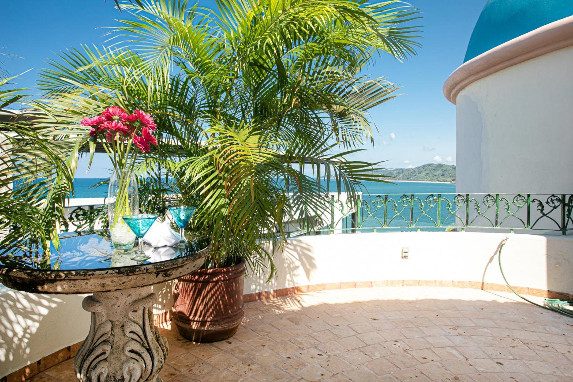 Romantic Casa Rumi Overlooking The Sea Apartment