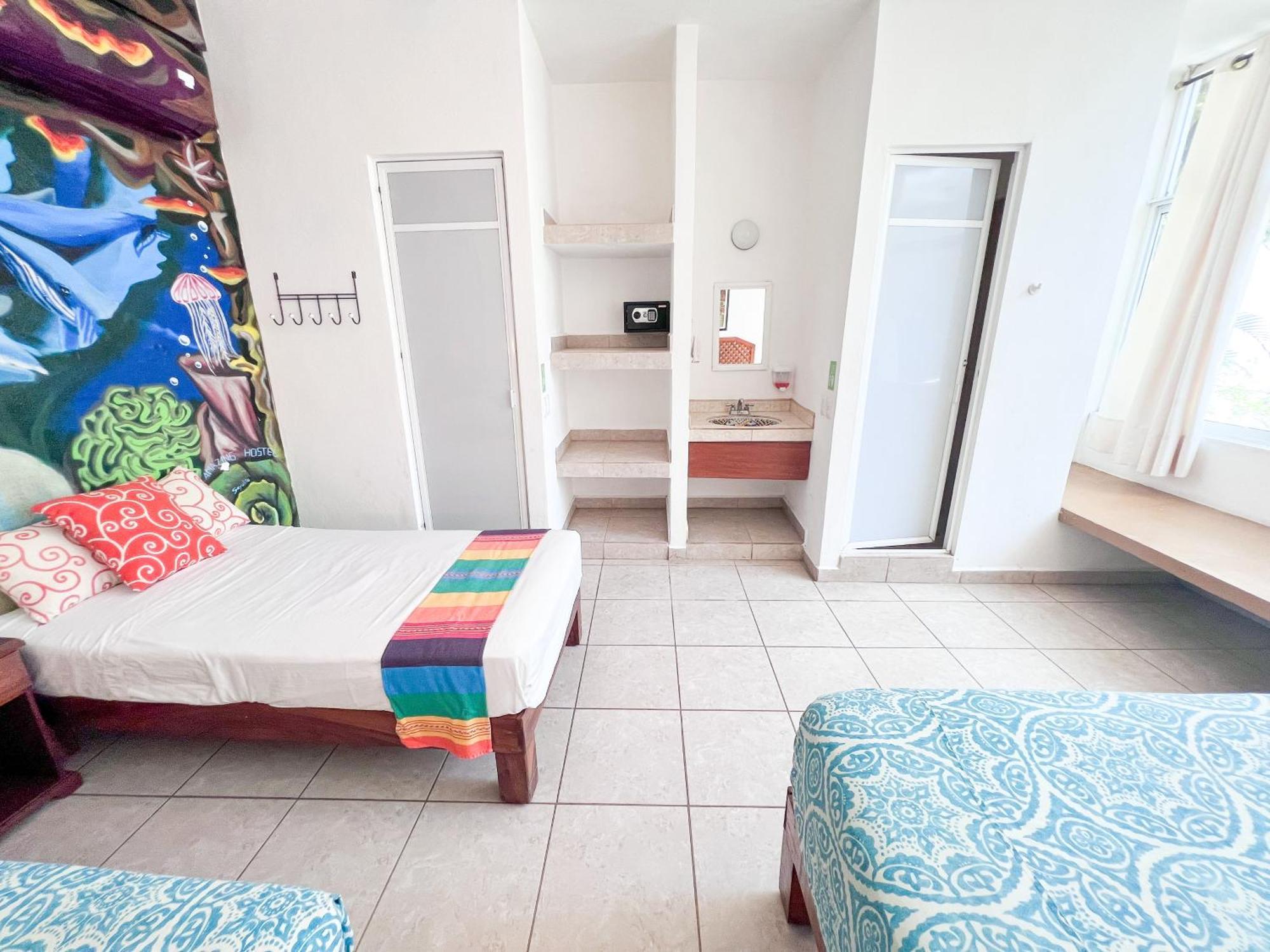 Ith Amazing Surf Hostal *