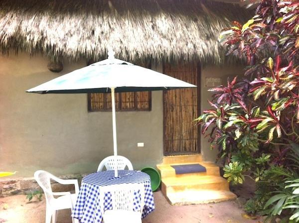 Junto Al Rio & Sayulita