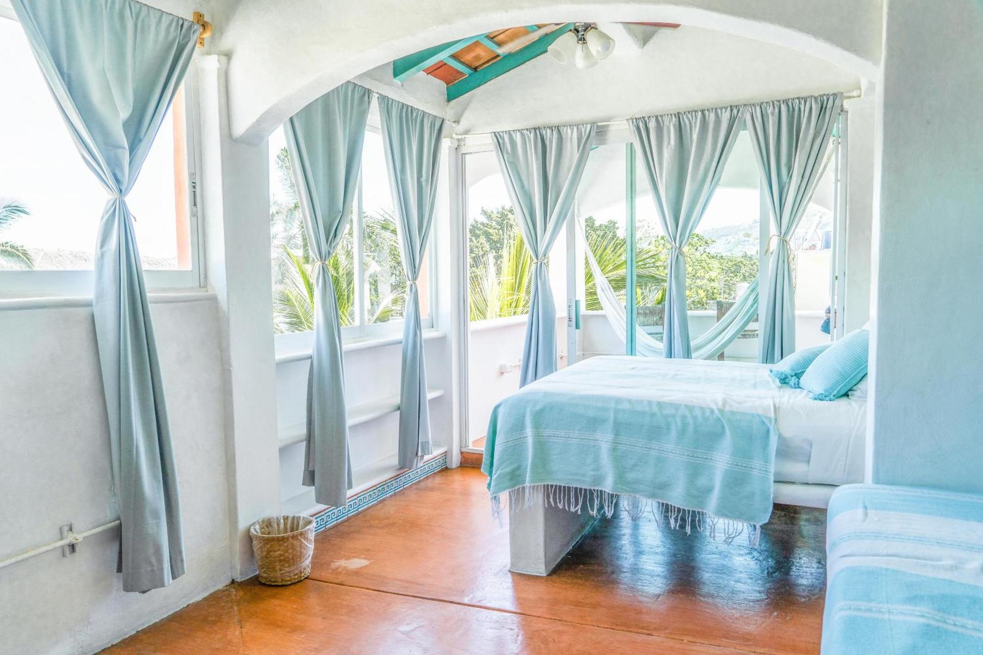 Sayulita Central Hotel 3*