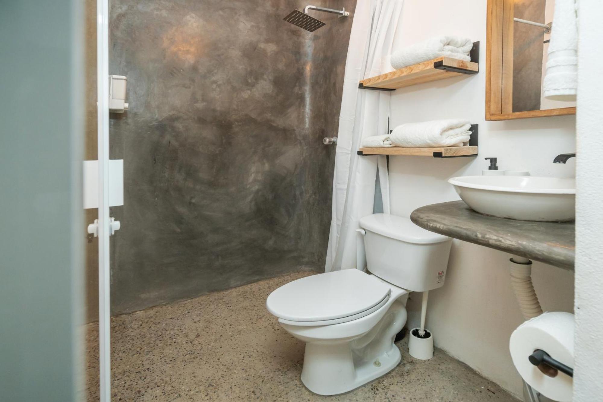 Estudio Sayula Con Alberca 5 *