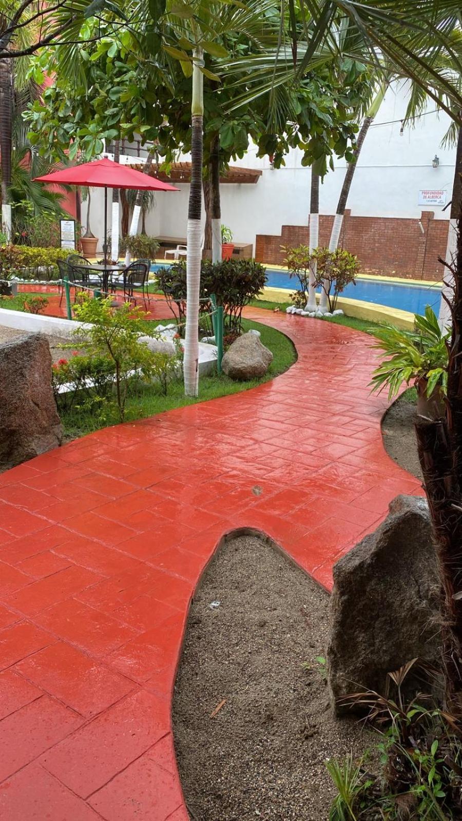 Y Encantos