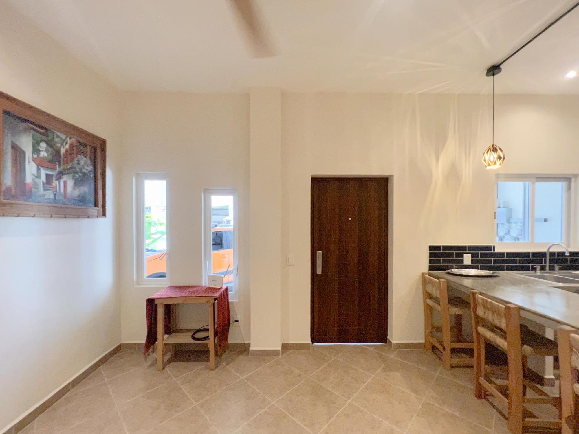 Apartamento Location, Pristine, Secure, Newly Renovated