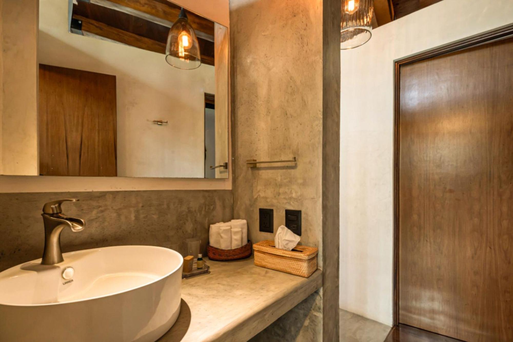 Villa Welcome To Paradise - Luxurious 2 Bedroom Oasis With Pool And Lush Tropical Garden *
