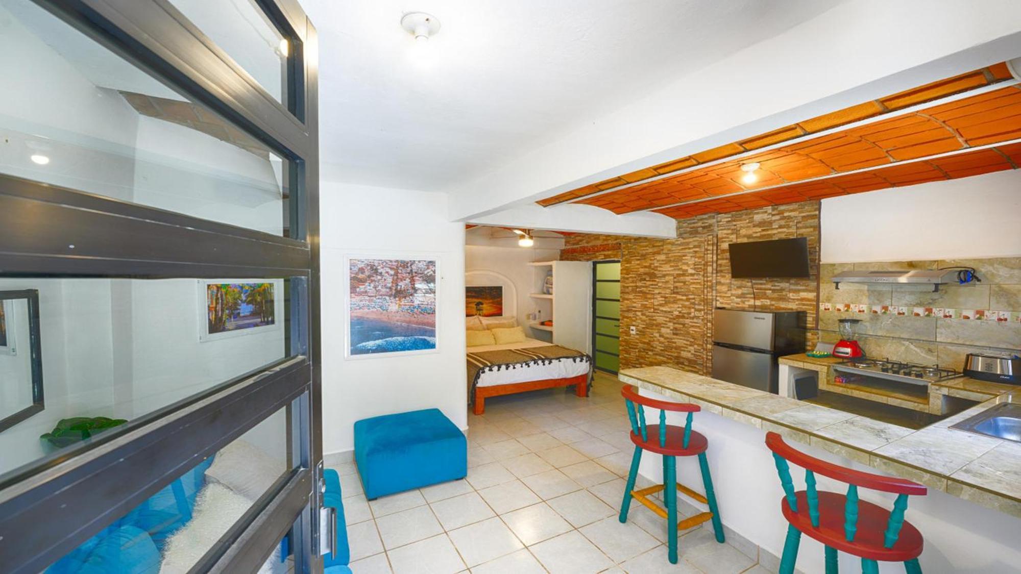 New One-bedroom In Great Location Near Everything *
