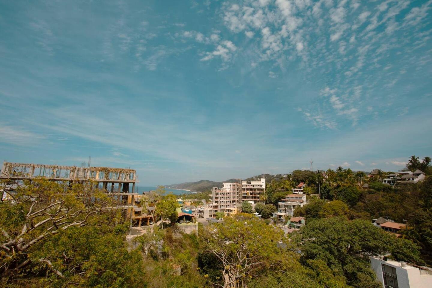 Apartment Stylish Downtown With Pool Jacuzzi Gym And Parking Sayulita