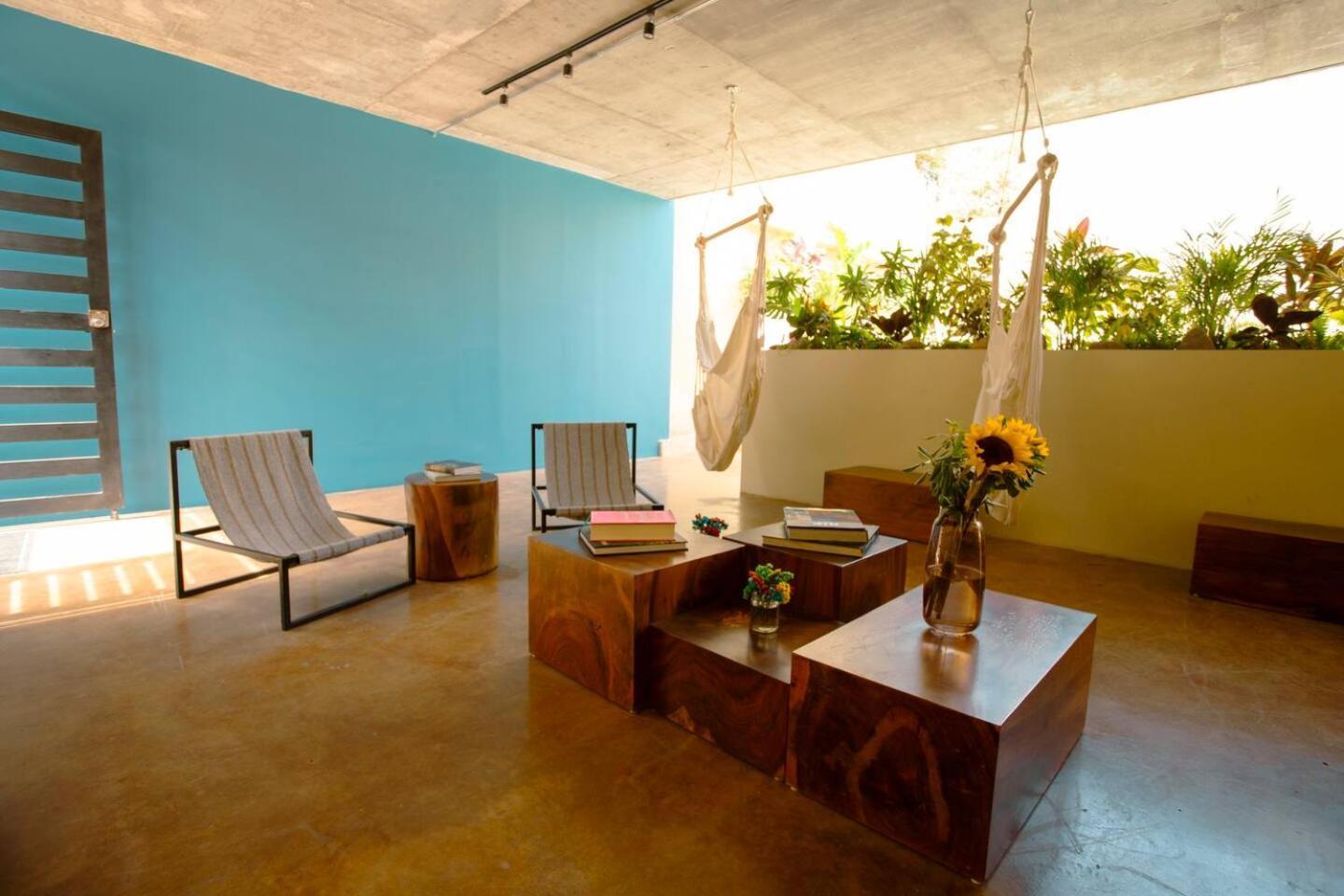 Stylish Downtown With Pool Jacuzzi Gym And Parking Apartment