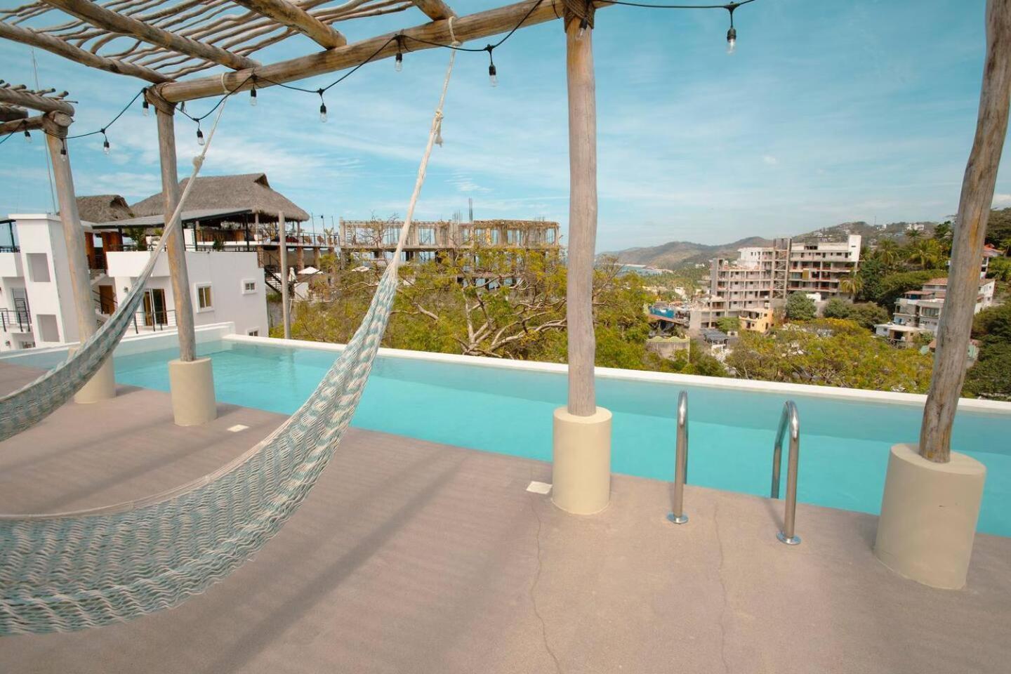 Cozy Downtown With Pool Jacuzzi Coworking And Gym Apartment