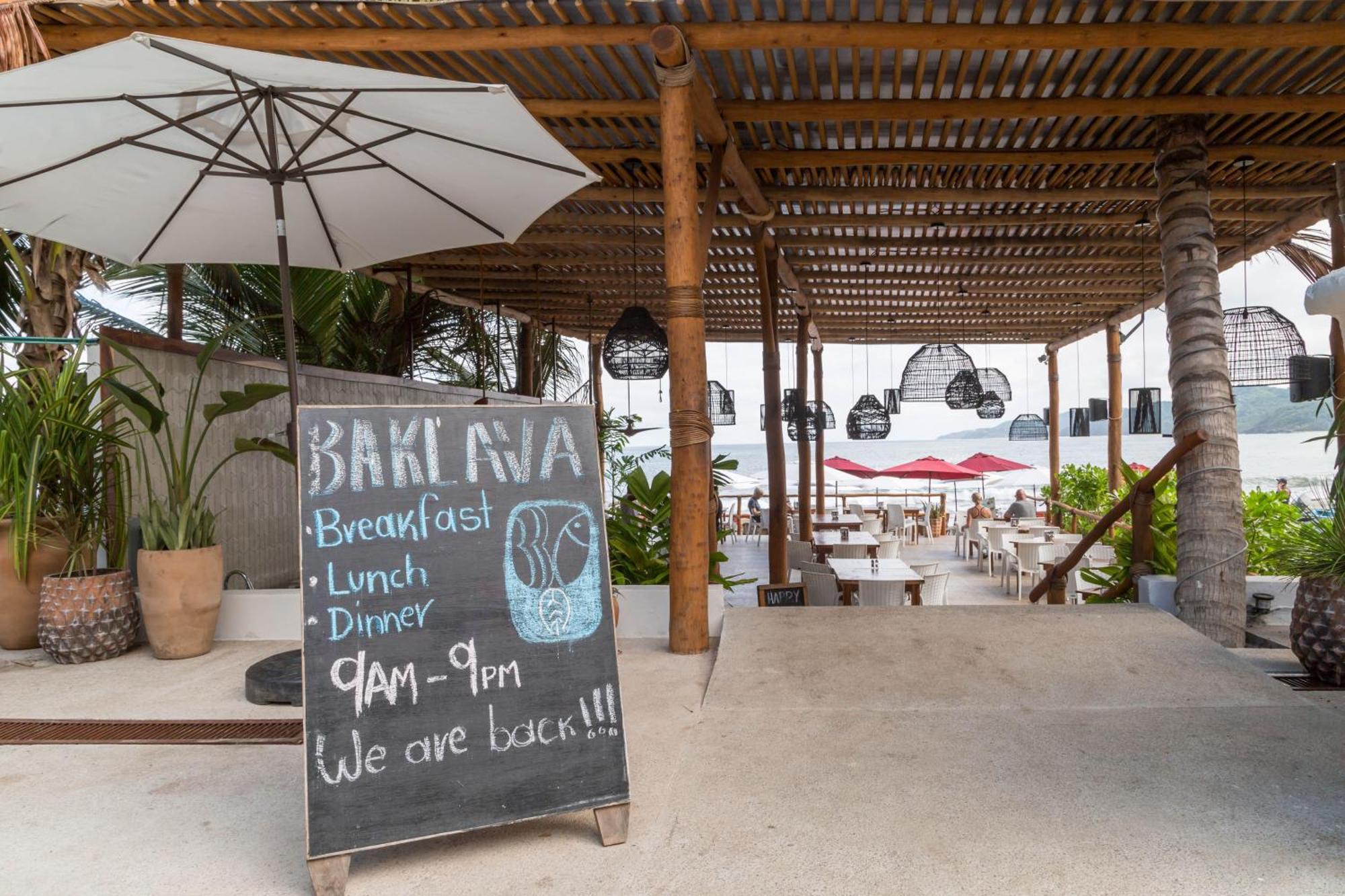 Ysuri - Beachfront Hotel