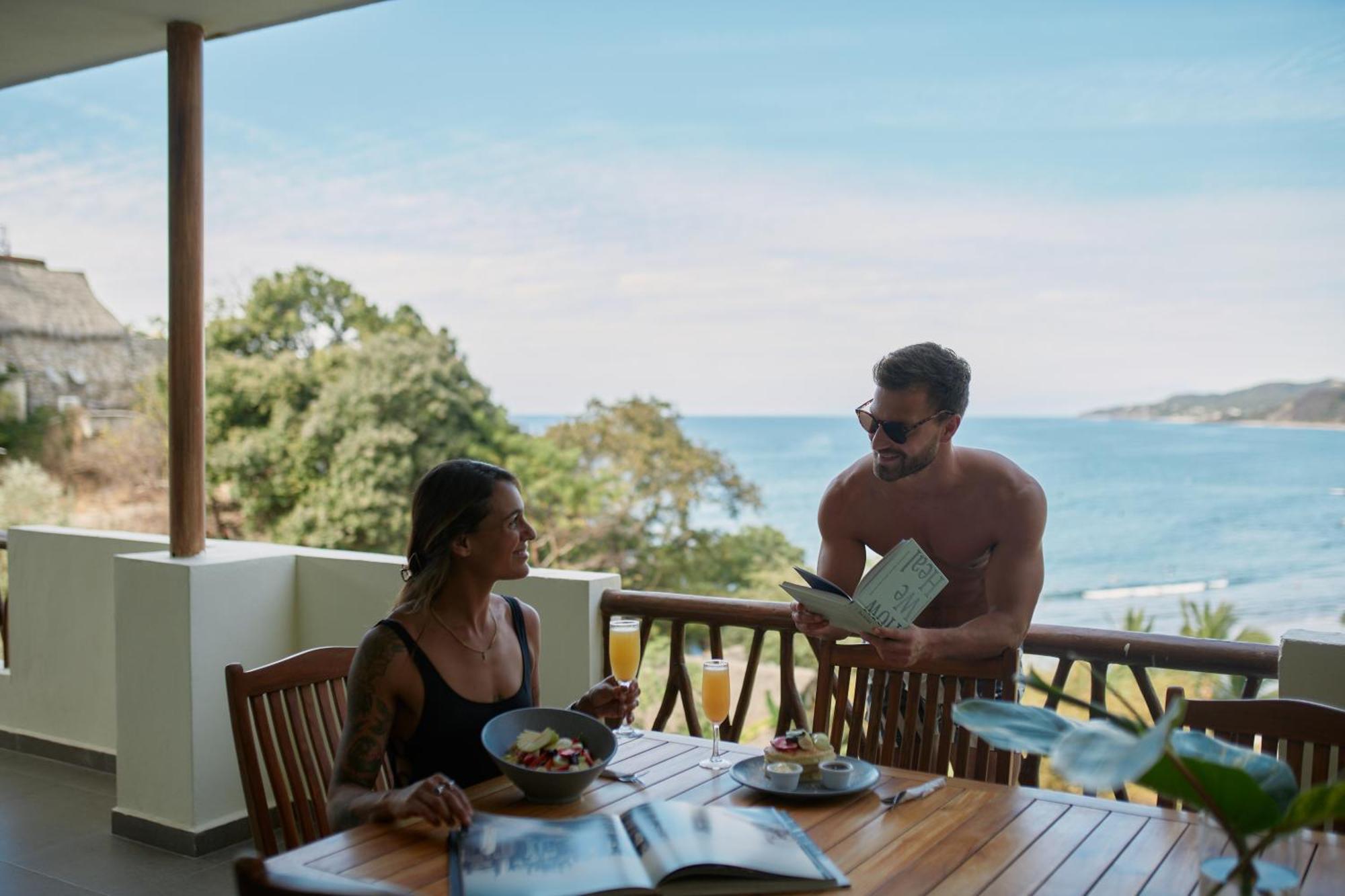 Ysuri - Beachfront Hotel