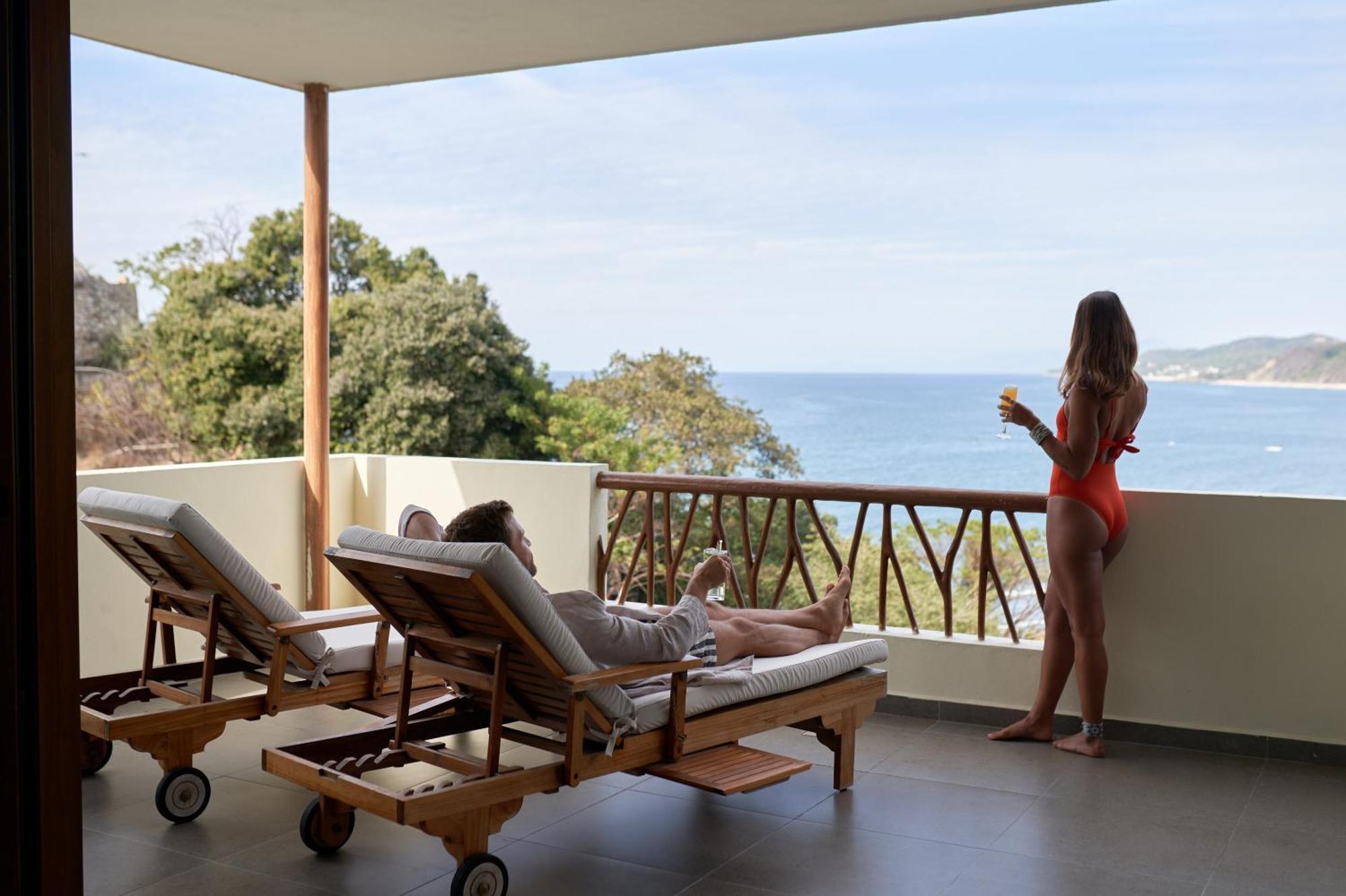 Hotel Ysuri - Beachfront