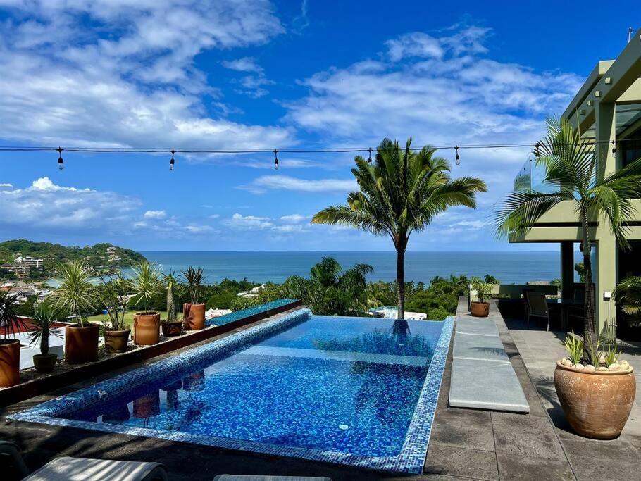 Stunning Ocean Views 2 Pools 10 Min Walk To Villa